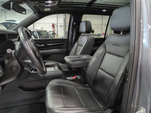 Used 2022 GMC Yukon Denali image 10