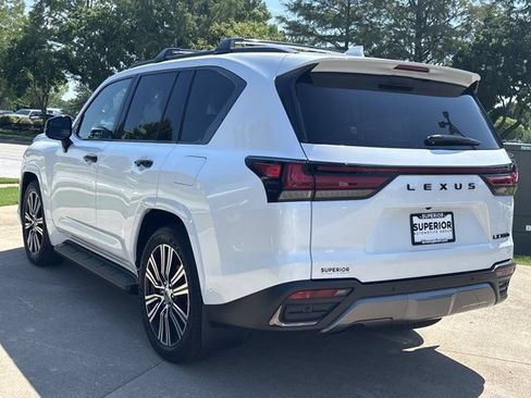 Used 2026 Lexus LX 700h Luxury w/ Appearance Package AWD/4WD image 10