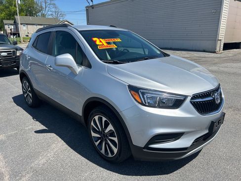 Used 2021 Buick Encore Preferred image 4