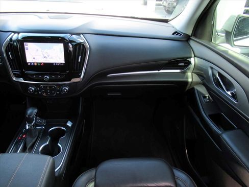 Certified 2021 Chevrolet Traverse RS image 14