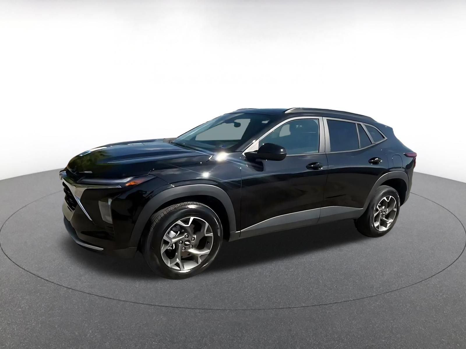 Used 2025 Chevrolet Trax LT w/ LT Convenience Package FWD image 7