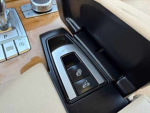 Used 2018 Mercedes-Benz SL 450 image 45