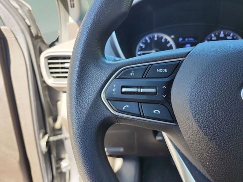 Used 2019 Hyundai Santa Fe SE image 12