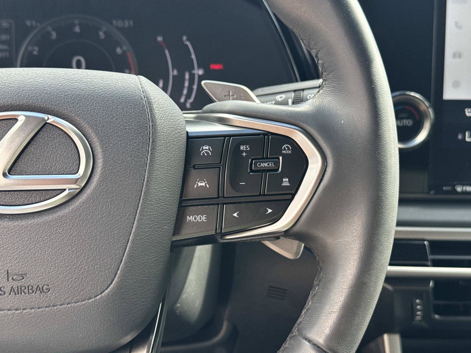 Used 2024 Lexus RX 350 FWD w/ Technology Package image 28