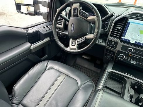 Used 2022 Ford F350 Platinum w/ Tremor Off-Road Package AWD/4WD image 24