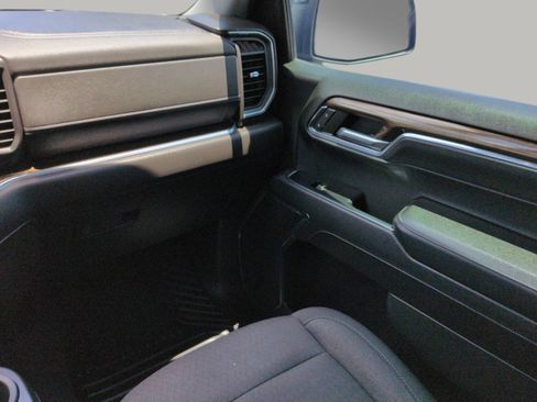 Used 2024 Chevrolet Silverado 1500 RST AWD/4WD image 20