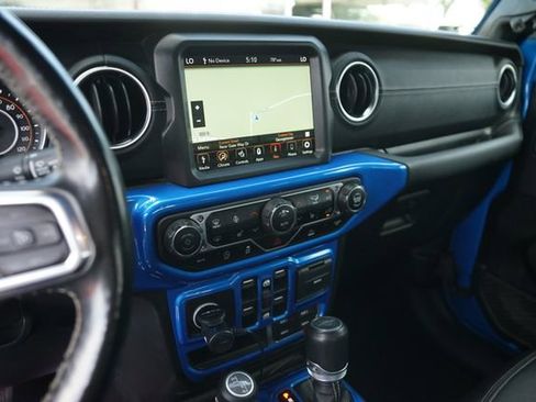 Used 2021 Jeep Gladiator Overland w/ Popular Equipment Package AWD/4WD image 26
