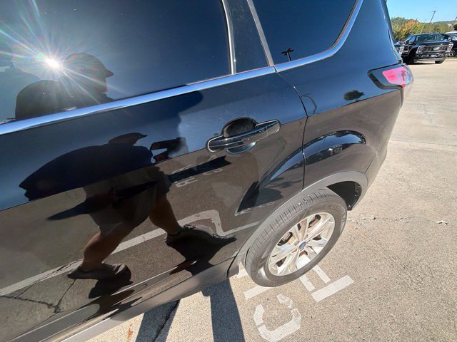 Used 2018 Ford Escape SE FWD image 8
