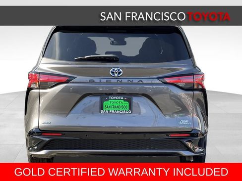 Certified 2022 Toyota Sienna XSE image 4
