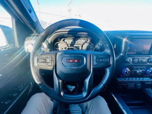 Used 2021 GMC Sierra 1500 AT4 image 22