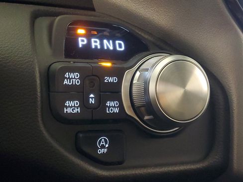 Used 2025 RAM 1500 Laramie AWD/4WD image 29