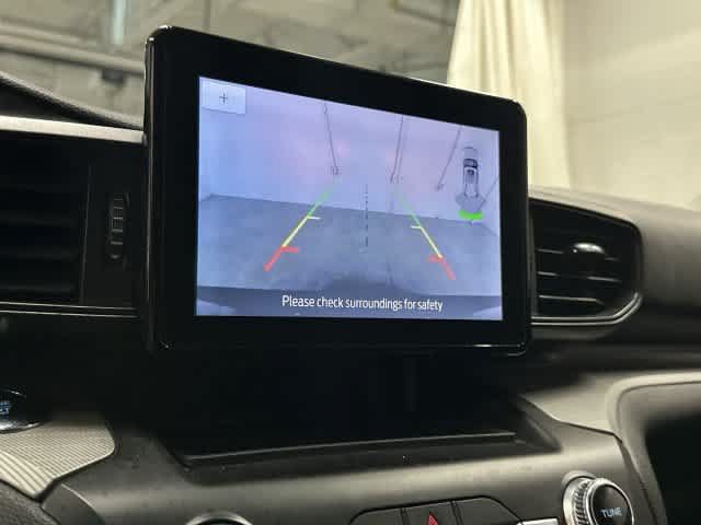 Used 2020 Ford Explorer XLT w/ Class III Trailer Tow Package RWD image 23