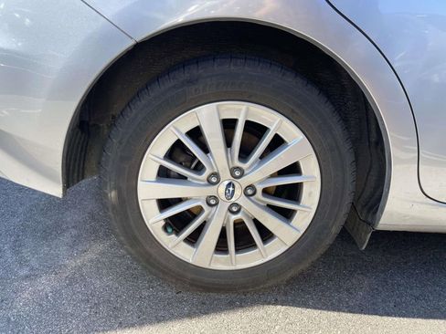 Used 2018 Subaru Impreza 2.0i Premium w/ Popular Package #2 AWD/4WD image 5