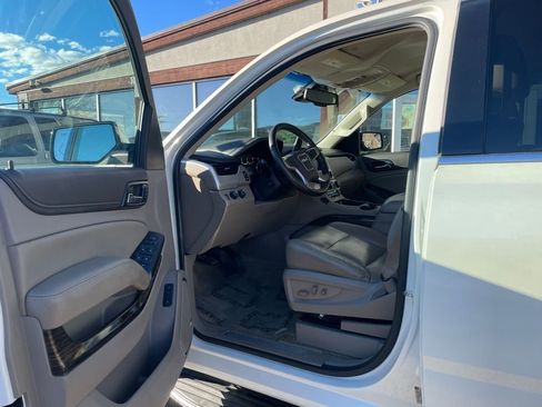 Used 2015 GMC Yukon XL SLT image 10