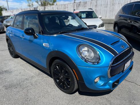 Used 2015 MINI Cooper S w/ Mini Wired Pack image 1