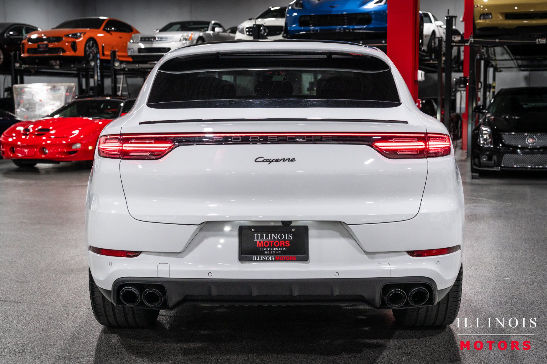 Used 2022 Porsche Cayenne Platinum Edition AWD/4WD image 4