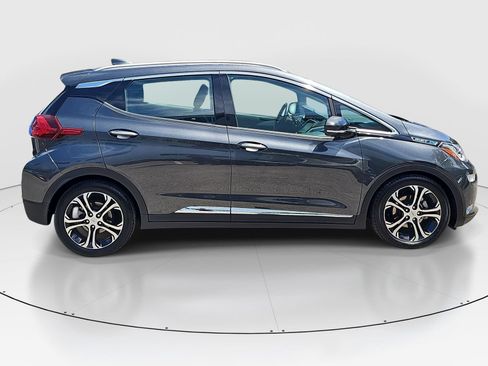 Used 2020 Chevrolet Bolt Premier w/ Infotainment Package FWD image 4