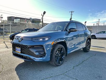 New 2026 Volkswagen Tiguan SE R-Line