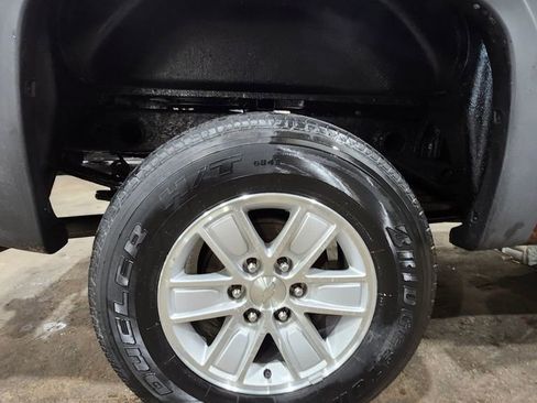 Used 2008 Chevrolet Silverado 1500 LT w/ Suspension Package, Off-Road AWD/4WD image 26