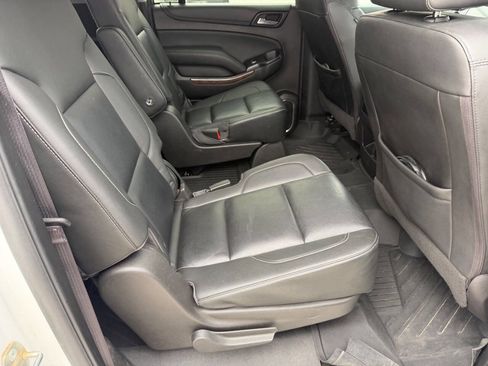 Used 2016 Chevrolet Suburban LT image 20