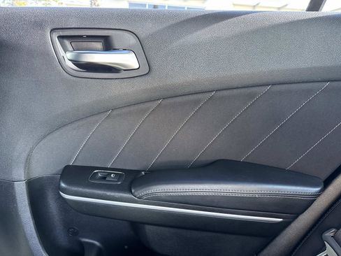 Used 2019 Dodge Charger GT image 14