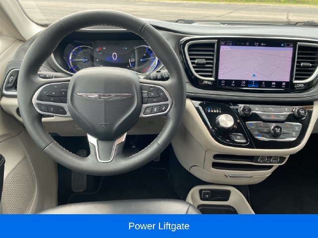 Used 2024 Chrysler Pacifica Limited FWD image 7
