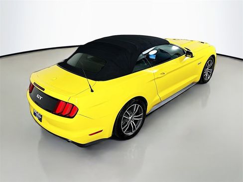 Used 2017 Ford Mustang GT Premium image 39