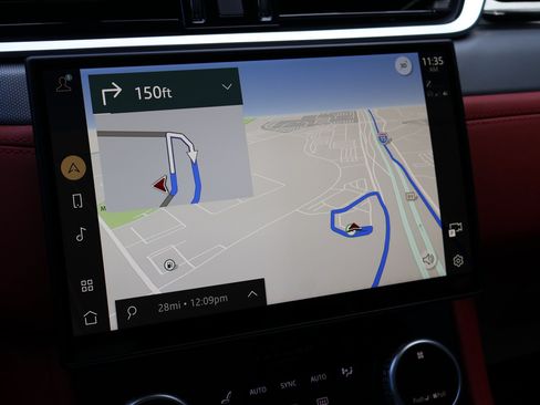 Used 2024 Jaguar F-PACE SVR AWD/4WD image 18