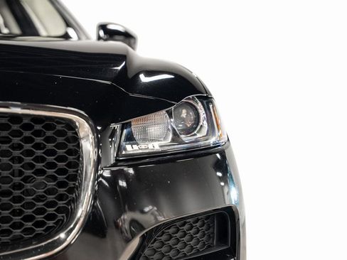 Used 2020 Jaguar F-PACE Premium AWD/4WD image 4