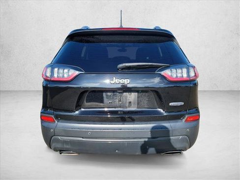 Used 2019 Jeep Cherokee Latitude Plus w/ Comfort/Convenience Group image 6