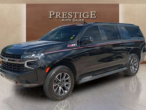 Used 2021 Chevrolet Suburban Z71 w/ Luxury Package AWD/4WD image 37