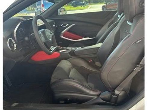 Used 2022 Chevrolet Camaro ZL1 RWD image 1