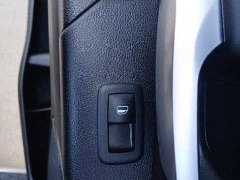 Used 2022 RAM 1500 Lone Star AWD/4WD image 36