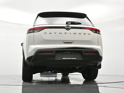 Used 2024 Nissan Pathfinder S image 42