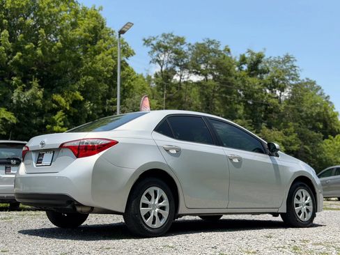 Used 2016 Toyota Corolla L FWD image 4
