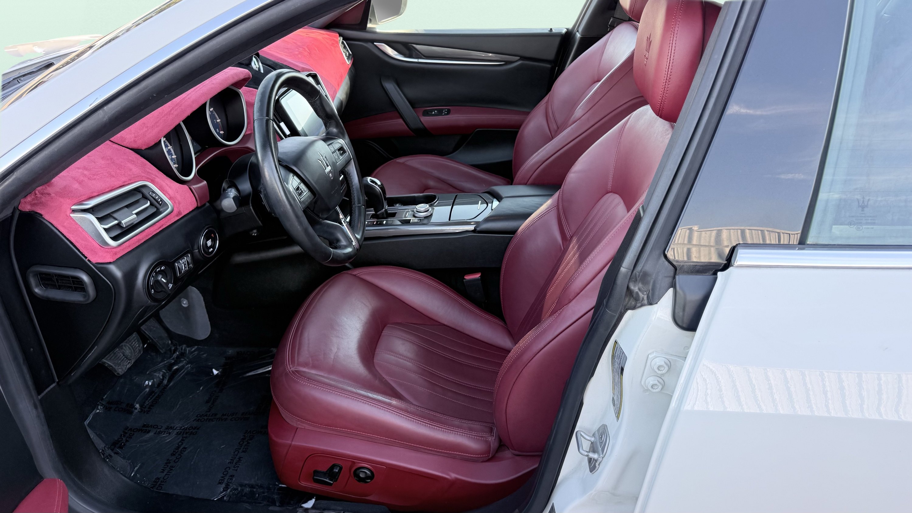 Used 2018 Maserati Ghibli RWD image 16