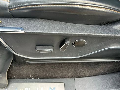 Certified 2022 Ford F150 Platinum w/ Equipment Group 701A High image 18