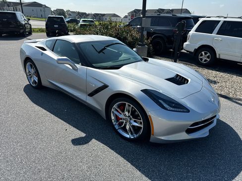 Used 2016 Chevrolet Corvette Stingray Coupe w/ 2LT Preferred Equipment Group RWD image 9