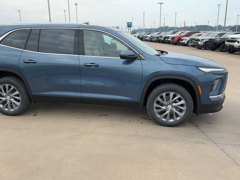 New 2026 Buick Enclave Preferred image 2