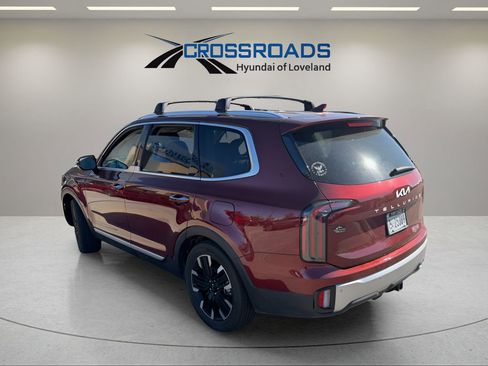 Used 2024 Kia Telluride SX w/ Towing Package image 2