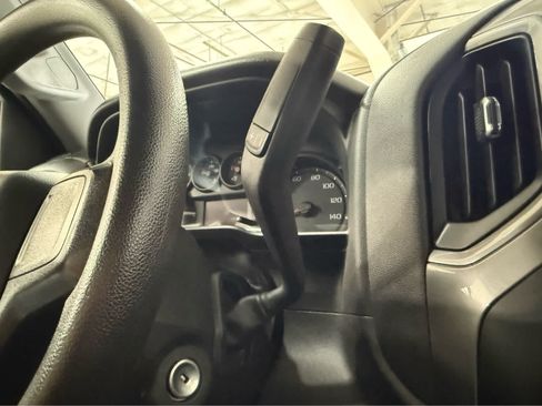 Used 2019 Chevrolet Silverado 1500 Custom w/ Custom Value Package AWD/4WD image 23