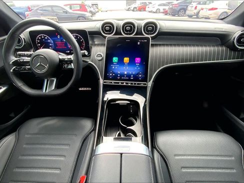 Used 2025 Mercedes-Benz GLC 300 image 15