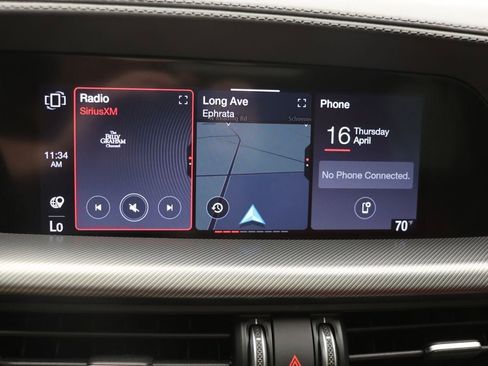 Used 2022 Alfa Romeo Stelvio Veloce image 24