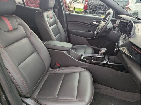 Certified 2025 Chevrolet Trax RS w/ Driver Confidence Package image 26