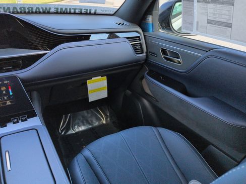 New 2026 INFINITI QX80 4WD image 19
