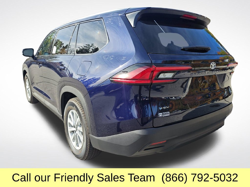 New 2026 Toyota Grand Highlander XLE FWD image 3