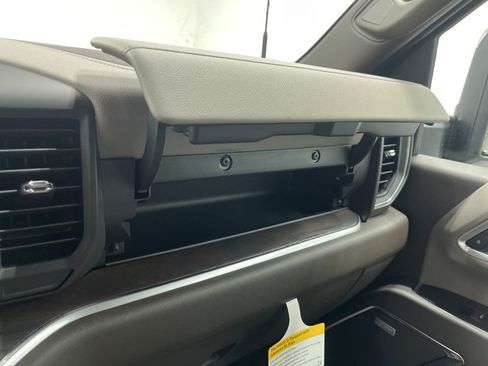 New 2026 GMC Sierra 2500 SLT w/ SLT Premium Package image 21