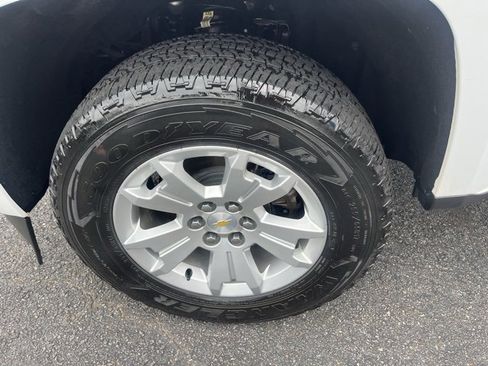 Used 2021 Chevrolet Colorado LT w/ Fleet Safety Package image 26