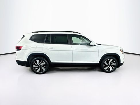 Used 2025 Volkswagen Atlas SE AWD/4WD image 10