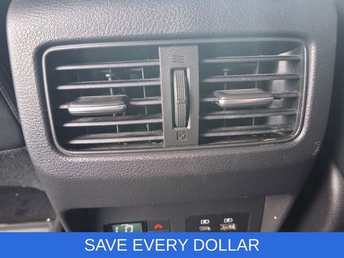 Used 2021 Nissan Rogue SL w/ Premium Package image 16